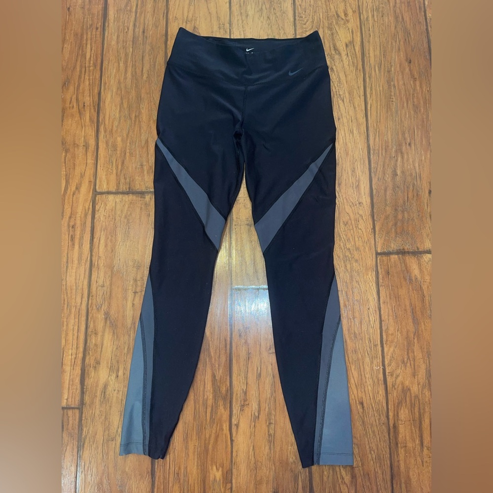 Nike Dri Fit Power Legend Tight Fit Leggings Black grey woman’s size medium